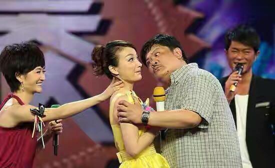 老戏骨|56岁香港男演员玩游戏被吐槽：时代的灰，开始落在老戏骨头上了