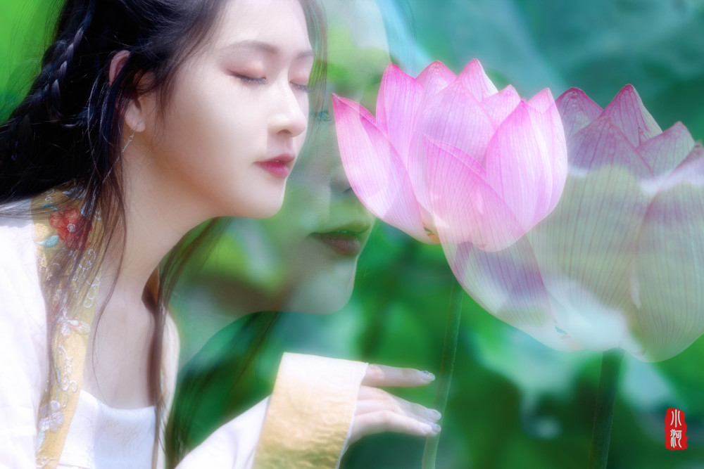 《戏莲》汉服古风莲花美女,谁能比我仙