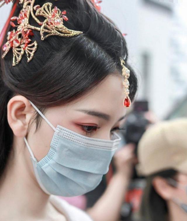 最新路透图皓衣行师妹黑化造型曝光不愧是蝶骨美人席