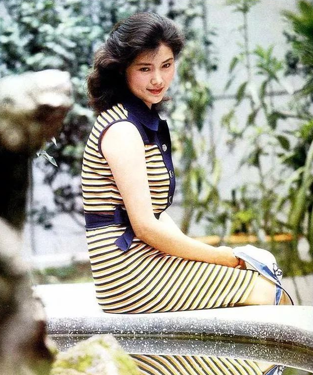 1984年担任春晚主持的姜黎黎被确诊恶性肿瘤27岁丈夫一夜白头