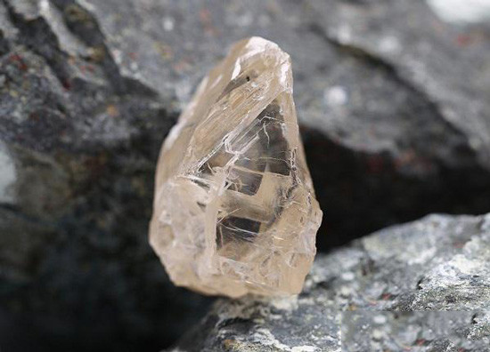 钻石|钻石死贵，但是钻石的这几个秘密，你一定不知道！