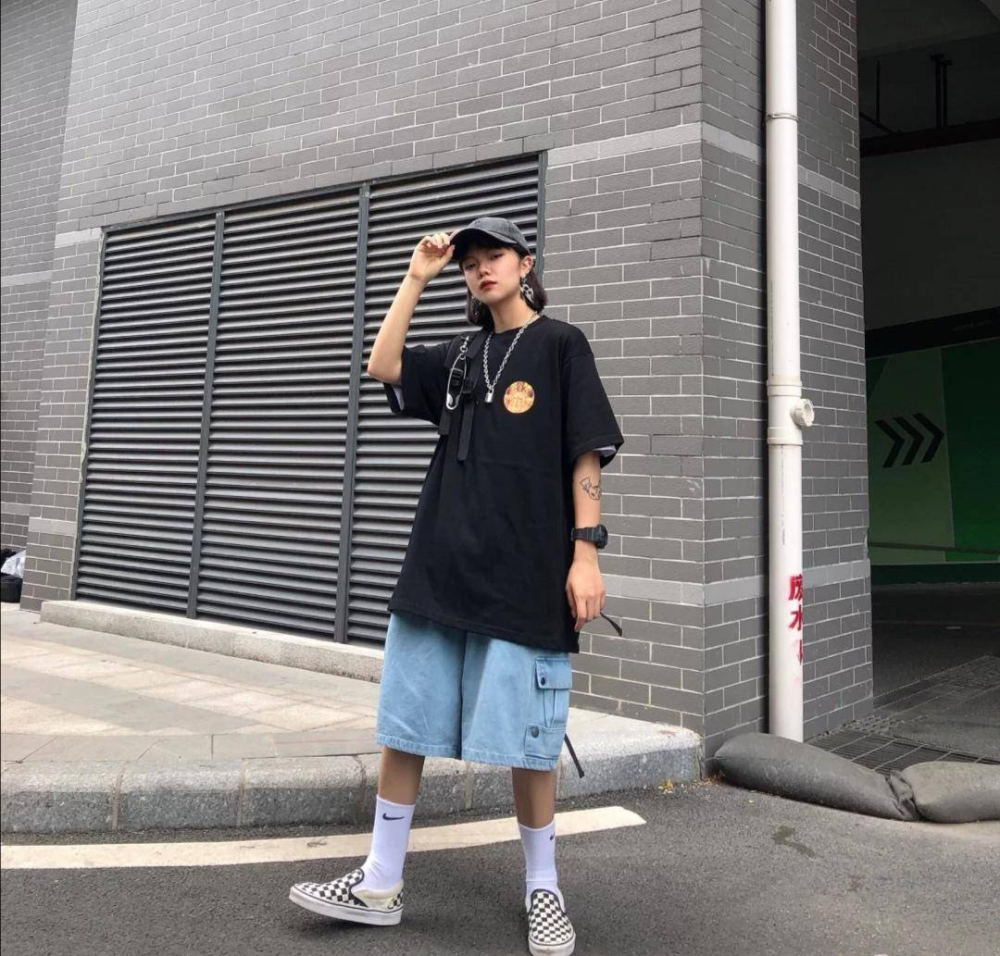 嘻哈青年必备鸭舌帽,街头风穿搭赶紧get,下个说唱巨星就是你