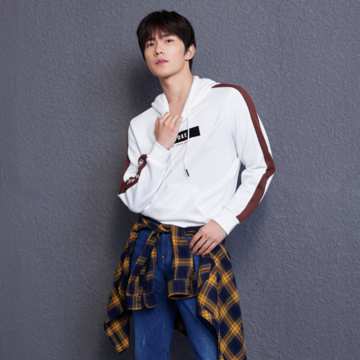 翩翩浊世佳公子军艺校草是杨洋他竟如此会穿搭