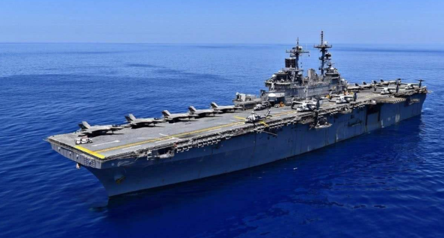 山东舰如此强大 出海后为何总有鲨鱼尾随 世界性难题无人能解 辽宁舰 美国 军事 螺旋桨 航母 山东舰