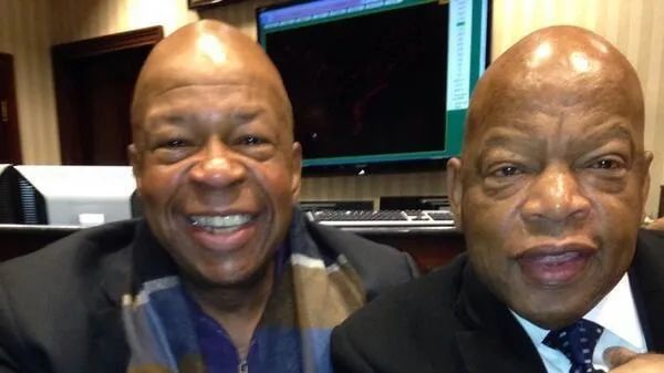 特朗普|三位前美国总统齐聚葬礼，特朗普坚决不出席，怎么还被表扬了？