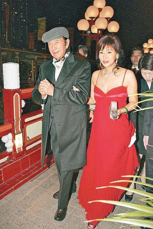 赌王四位太太到底谁更美?都是女神级别的存在,老照片见证玄机