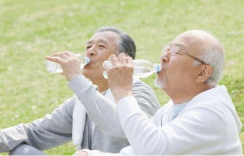 那麼什麼時間喝水最好呢?