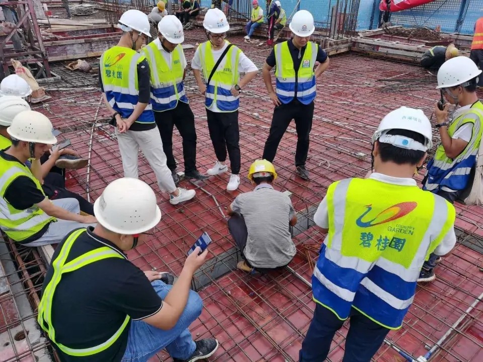 土木工程一夜涼涼學子哀嘆理想現實差距太大風裡雨裡工地等你