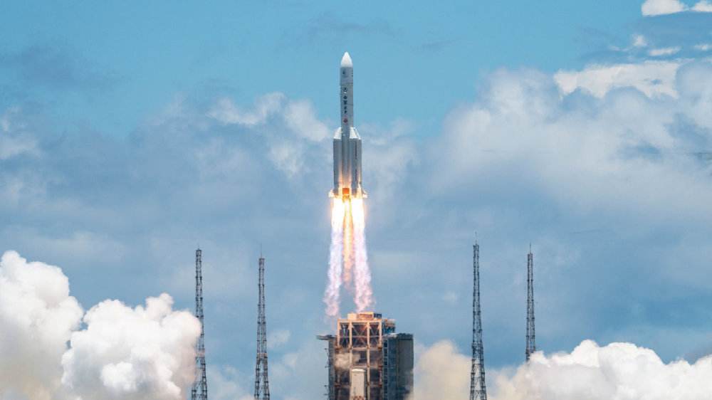 航天|中国成功迈出航天关键性一步，成全世界关注的焦点，国人兴奋不已