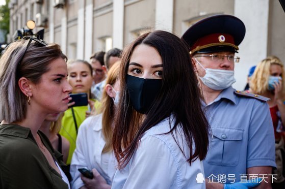 三姐妹|亲手杀害黑帮父亲的三姐妹：蹲监狱比在家里好