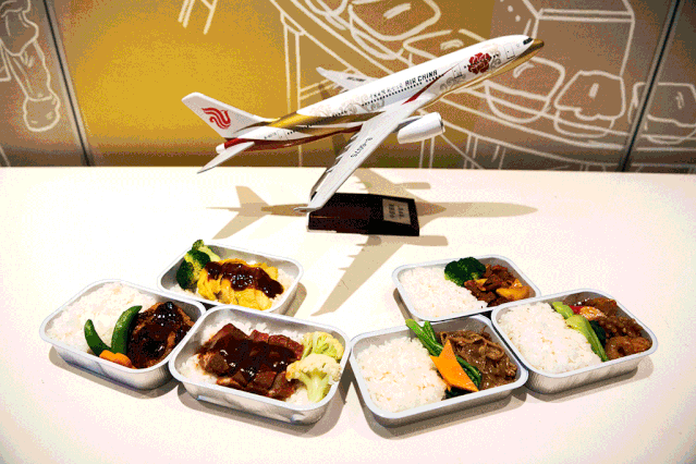 多家航司恢复了机上热食供应飞机上的热乎饭回来了