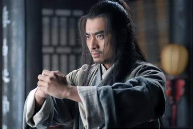 李逵|李逵敢斧劈盟主宋江，搏杀4条恶虎，为何唯独不敢招惹武松？