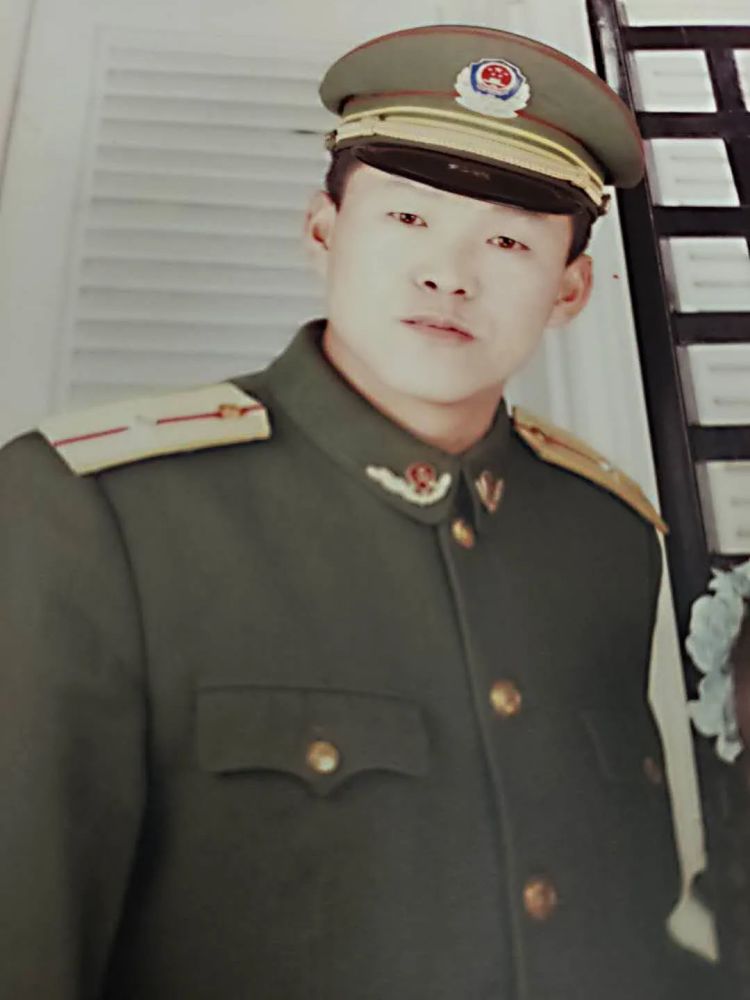 【八一建军节】当年军装绿,今朝检察蓝,致敬石检可爱的军转检察人!