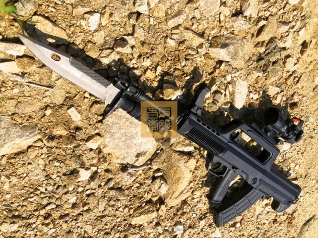 【朵颜吾卫兵器图鉴】qbz95-1式5.8mm自动步枪