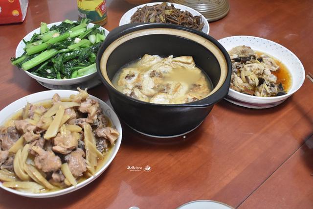 晒婆婆做的午餐 广东客家口味五菜一汤全部吃光 朋友说我有福气 腾讯新闻