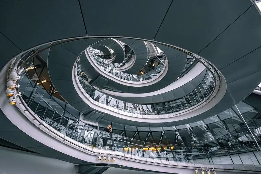 诺曼福斯特高技派的哥德堡变奏曲