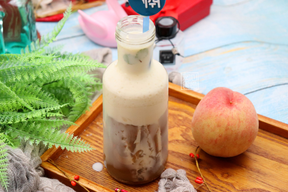 一个桃子一杯酸奶简单4步做美味饮品消暑解渴孩子抢着喝