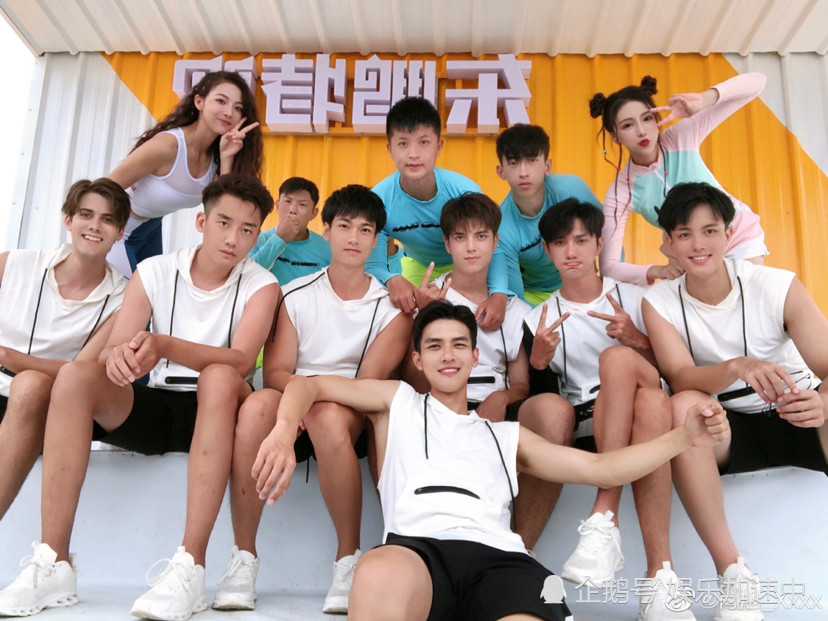 湖南卫视《摇啊笑啊桥》多了这些新面孔,个个养眼_腾讯新闻