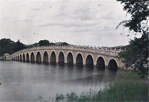 阿尔伯特·卡恩|法国摄影师展出一组晚清彩照，格格妆容太辣眼，电视剧原来是假的