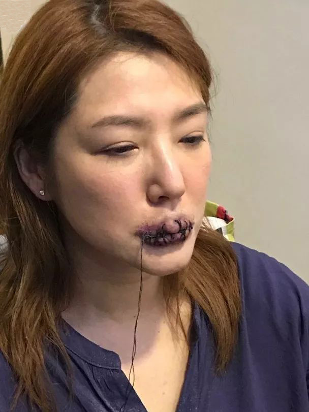 曾被评为最丑版穆念慈因拍戏惨遭缝嘴断水断粮入厕困难