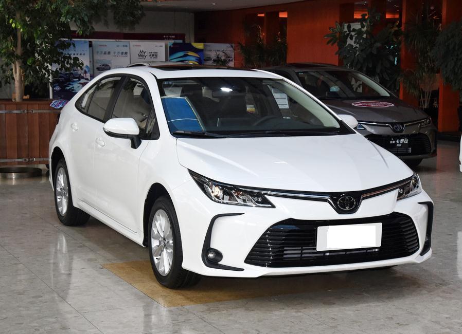 2021款丰田卡罗拉惊艳亮相双擎版油耗低至4l操控性依旧可靠