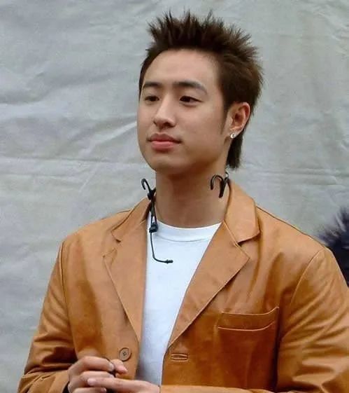 粉丝|直接找粉丝私联要钱，明星这行为low到爆了！