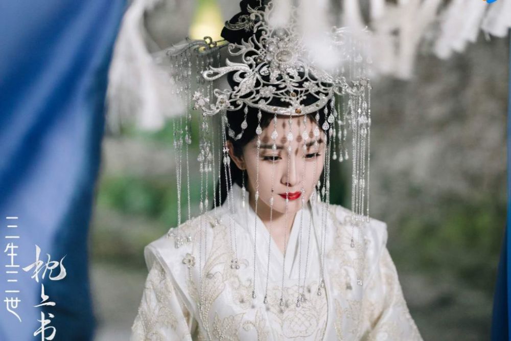 杨幂|杨幂新剧将官宣，搭档小9岁人气小生，网友：终于搭了个帅哥