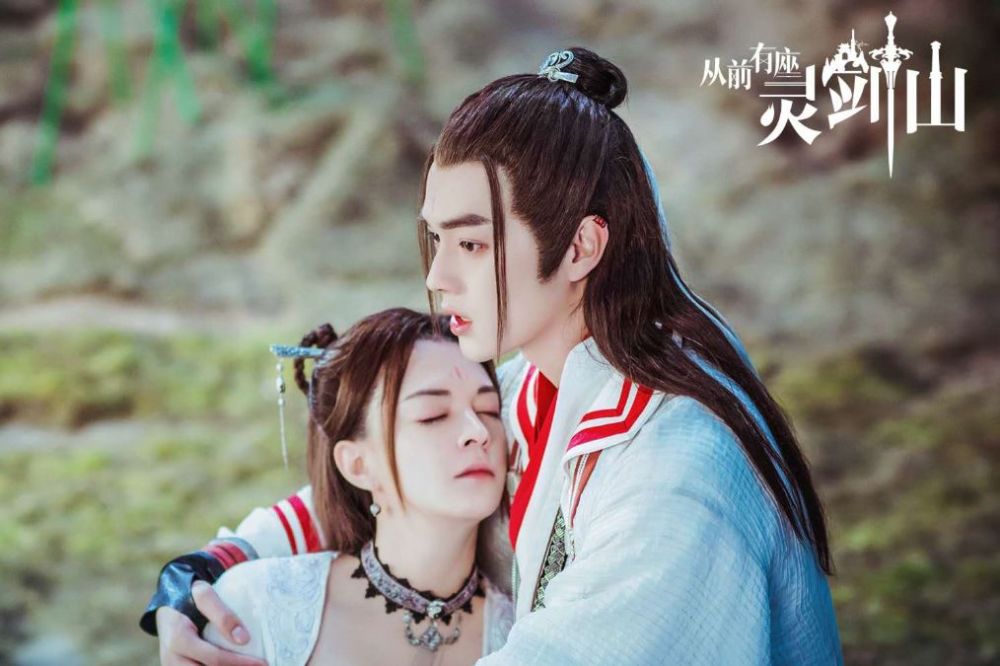 杨幂|杨幂新剧将官宣，搭档小9岁人气小生，网友：终于搭了个帅哥