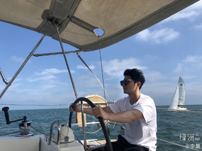 范冰冰|各种美丽？范冰冰新电影定档上映，李晨乘风破浪超帅气