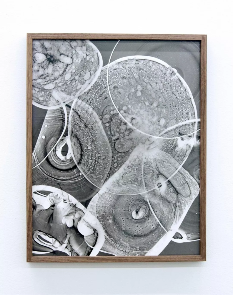 凯莉·明石|材料的触感——Kelly Akashi的雕塑作品欣赏