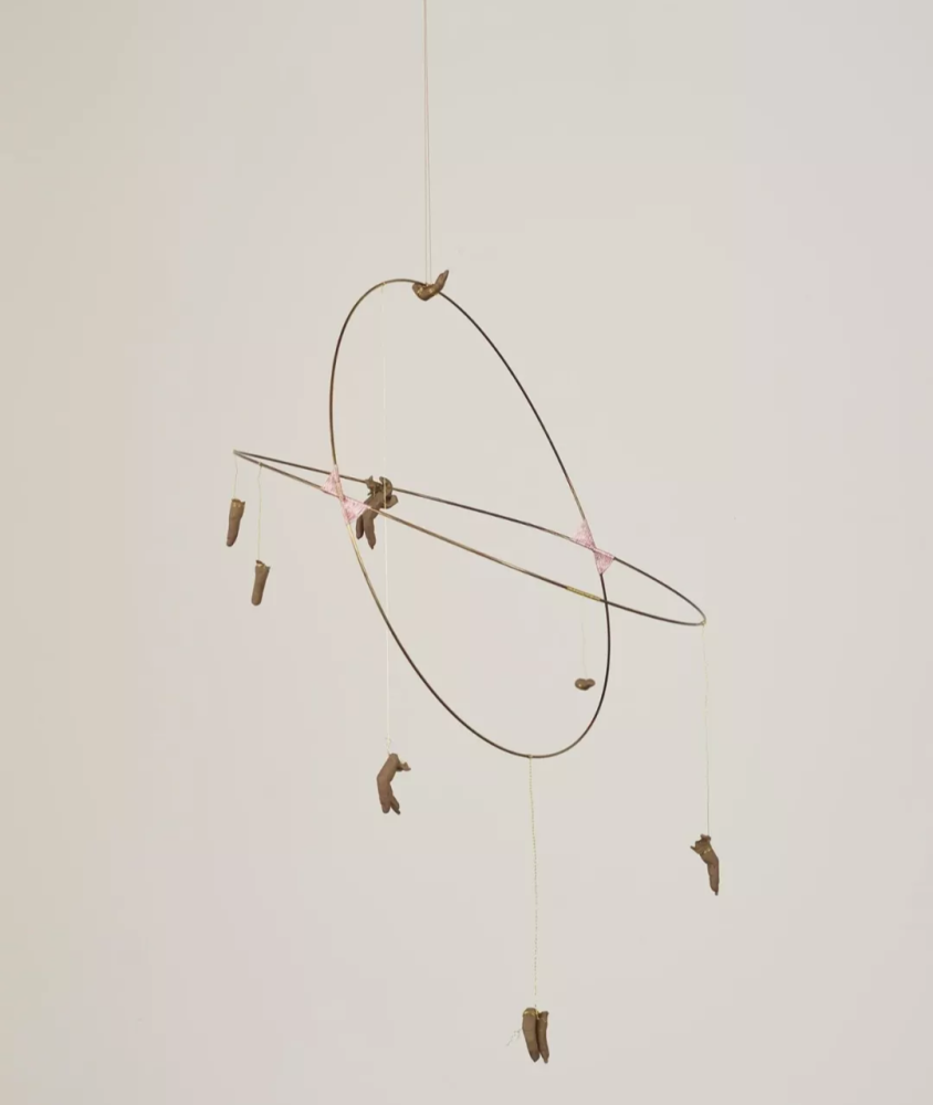 凯莉·明石|材料的触感——Kelly Akashi的雕塑作品欣赏