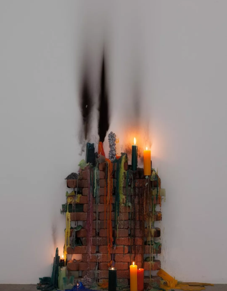 凯莉·明石|材料的触感——Kelly Akashi的雕塑作品欣赏