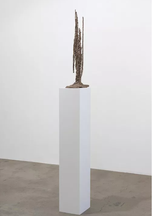 凯莉·明石|材料的触感——Kelly Akashi的雕塑作品欣赏