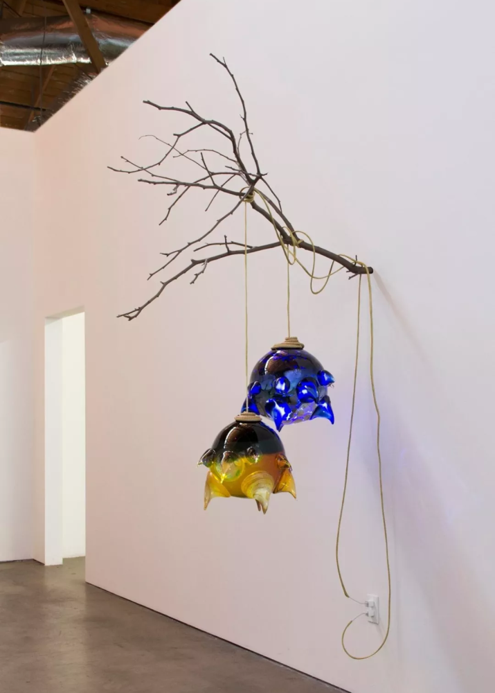 凯莉·明石|材料的触感——Kelly Akashi的雕塑作品欣赏