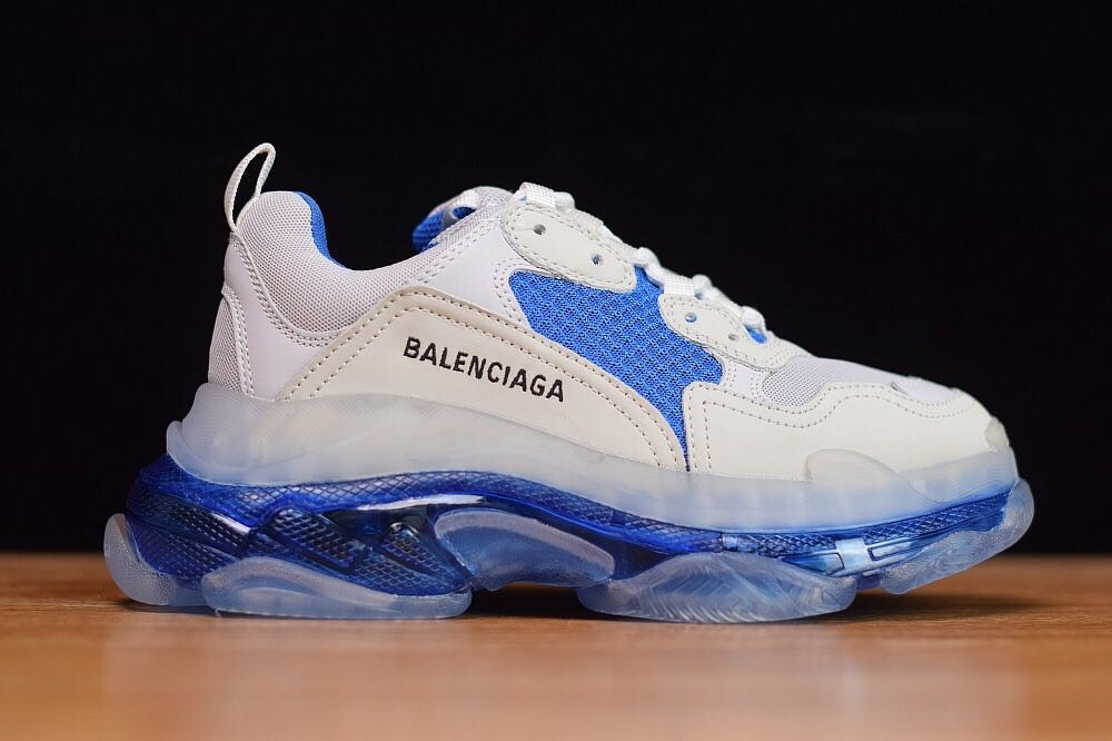 百年巴黎世家Balenciaga是怎样突然走上