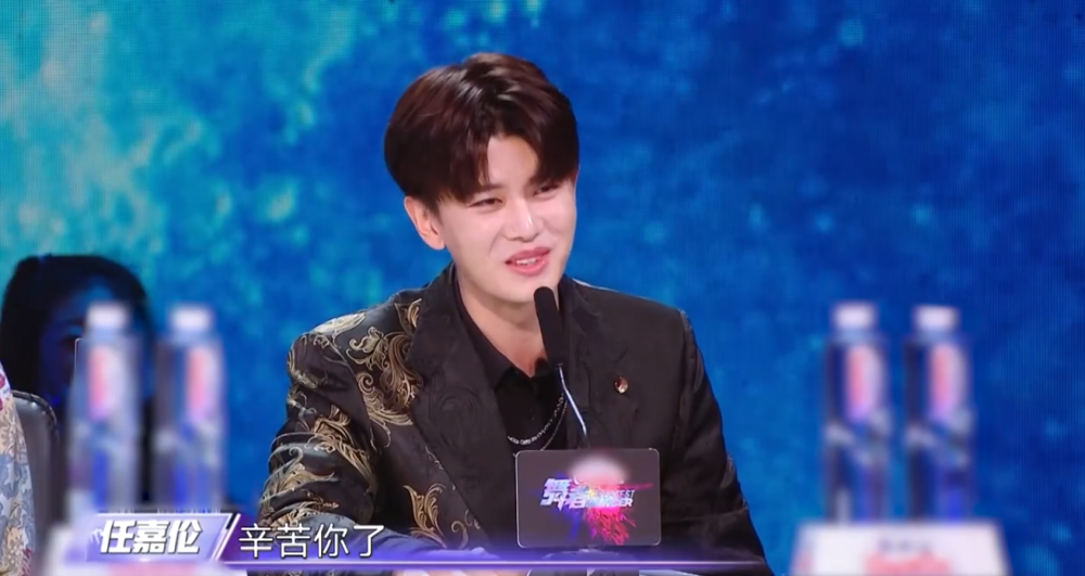 舞者|“你辛苦了”，任嘉伦关心舞者受伤行为好暖，佟丽娅靠脸皮厚转型