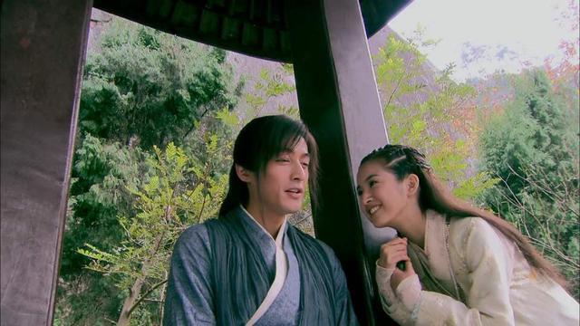 《射雕英雄传》郭靖从不工作,他行走江湖的钱哪里来?