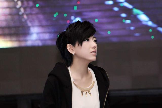 乐队的夏天2|刘忻为了《乐队的夏天2》拒绝乘风破浪的邀请，这她又选错了吗？