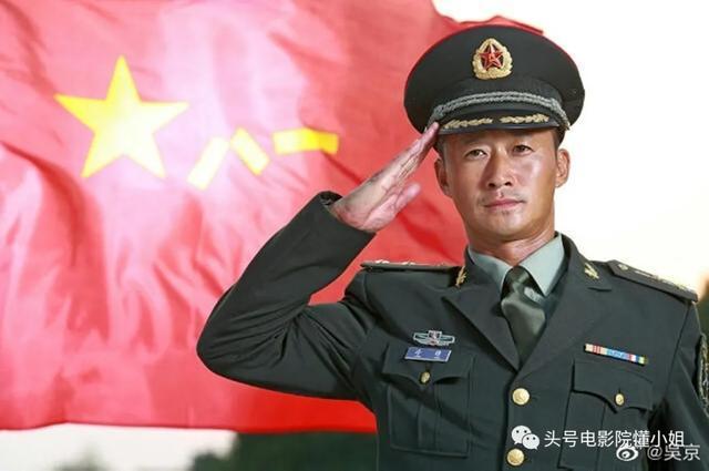 金刚川|吴京黑了胖了！抗美援朝大片【金刚川】造型曝光，晒图致敬八一建军节