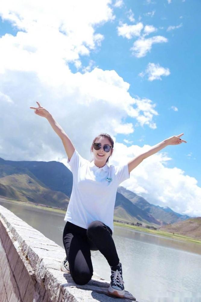 张雨绮|敢说敢做的张雨绮，事业如“开挂”二度火热，但被“大妈”降服了