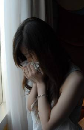 唐笑|唐笑与武警合体直播，再回应被打事件：感谢你站出来澄清事实真相