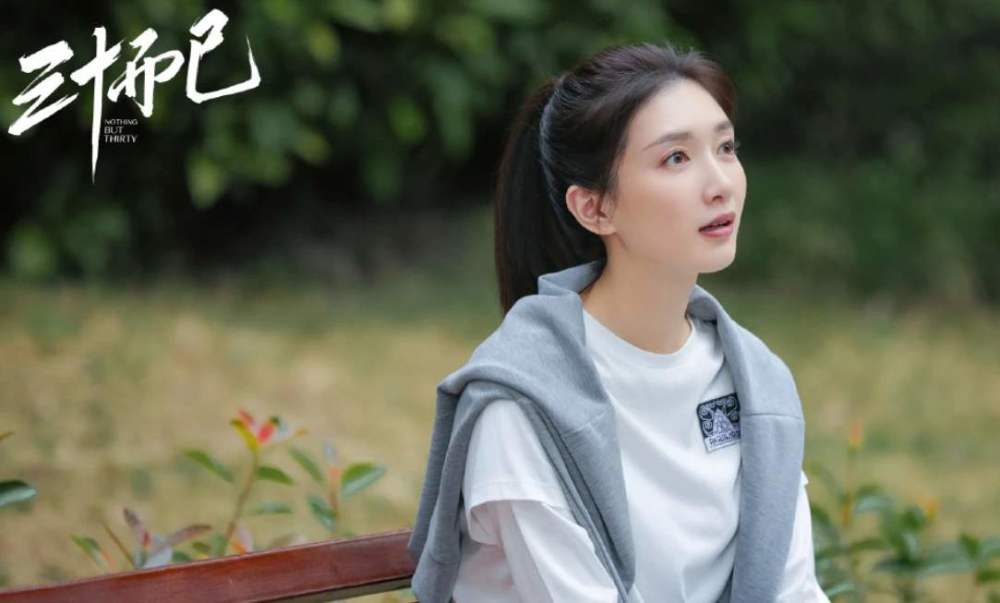 二十不惑|《二十不惑》最天真一幕：百万珠宝速买，连江疏影演技都难避尴尬