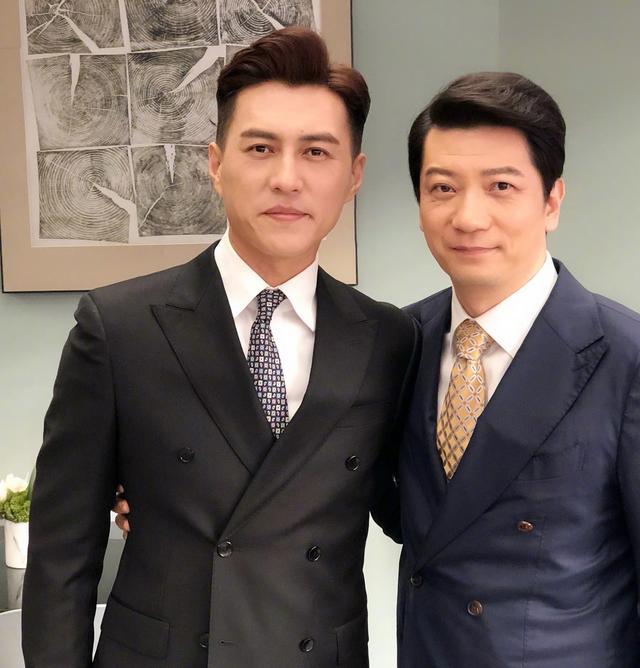 黄晓明|6位中年男明星素颜照：黄晓明被嘲像大衣哥，陈冠希满脸黑斑