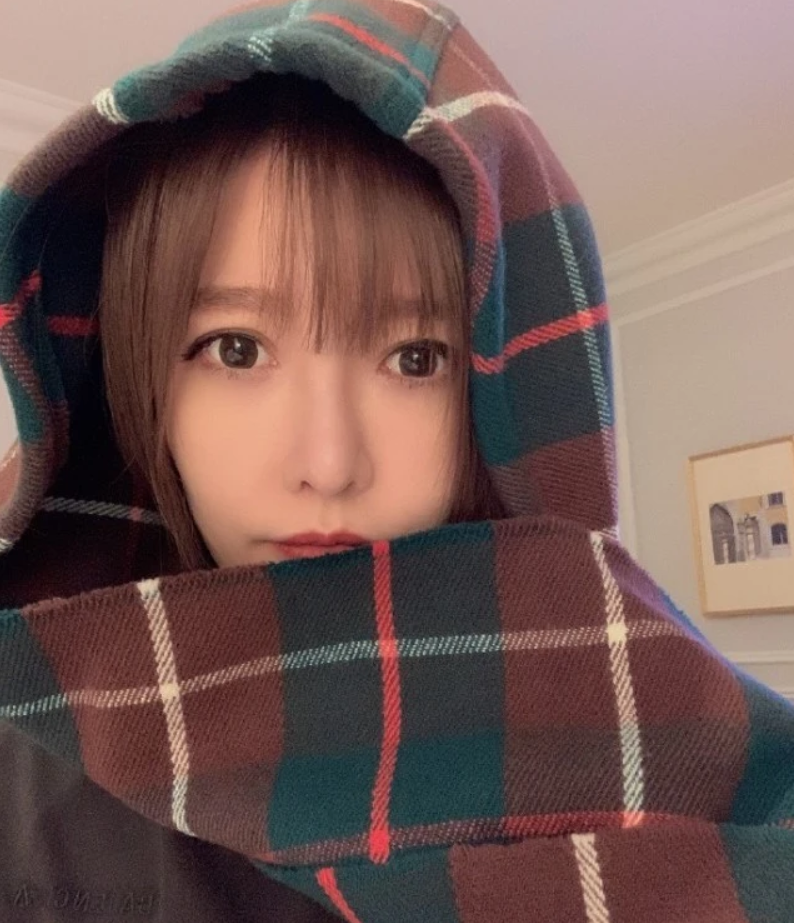 唐笑|唐笑与武警合体直播，再回应被打事件：感谢你站出来澄清事实真相