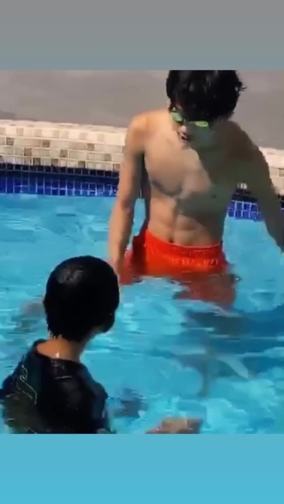 贺儿子|张柏芝晒与大儿子手牵手的温馨照片贺儿子13岁生日