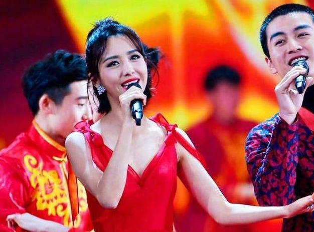 佟丽娅|佟丽娅谈转型主持人，回应为何能上春晚：脸皮厚呀，胆大呀