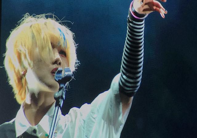 窦唯|窦唯小女儿长沙开唱，前妻护航，14岁出道的她遗传了父亲的才华