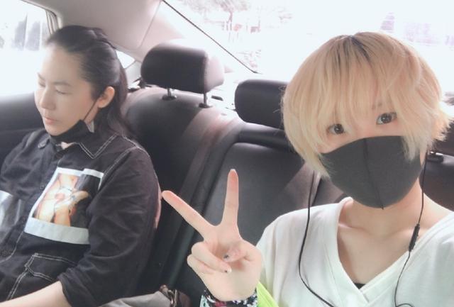 窦唯|窦唯小女儿长沙开唱，前妻护航，14岁出道的她遗传了父亲的才华