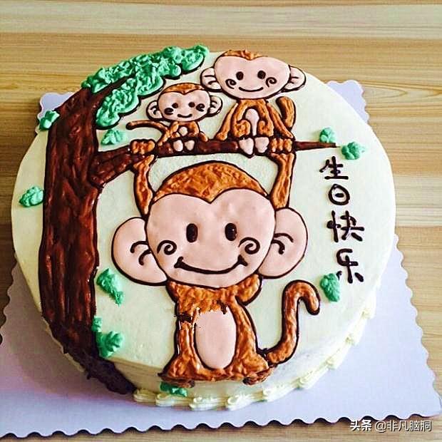 印度一家人庆祝生日唱歌,蛋糕被猴子抢去,成了给猴子过生日了!