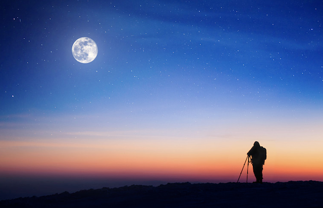 方舱医院|香港启用方舱医院；8月首日连续诞生两个台风